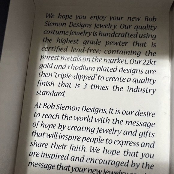 Bob Siemon Designs beautiful Christian stamped necklace NWT in original box - Picture 9 of 9